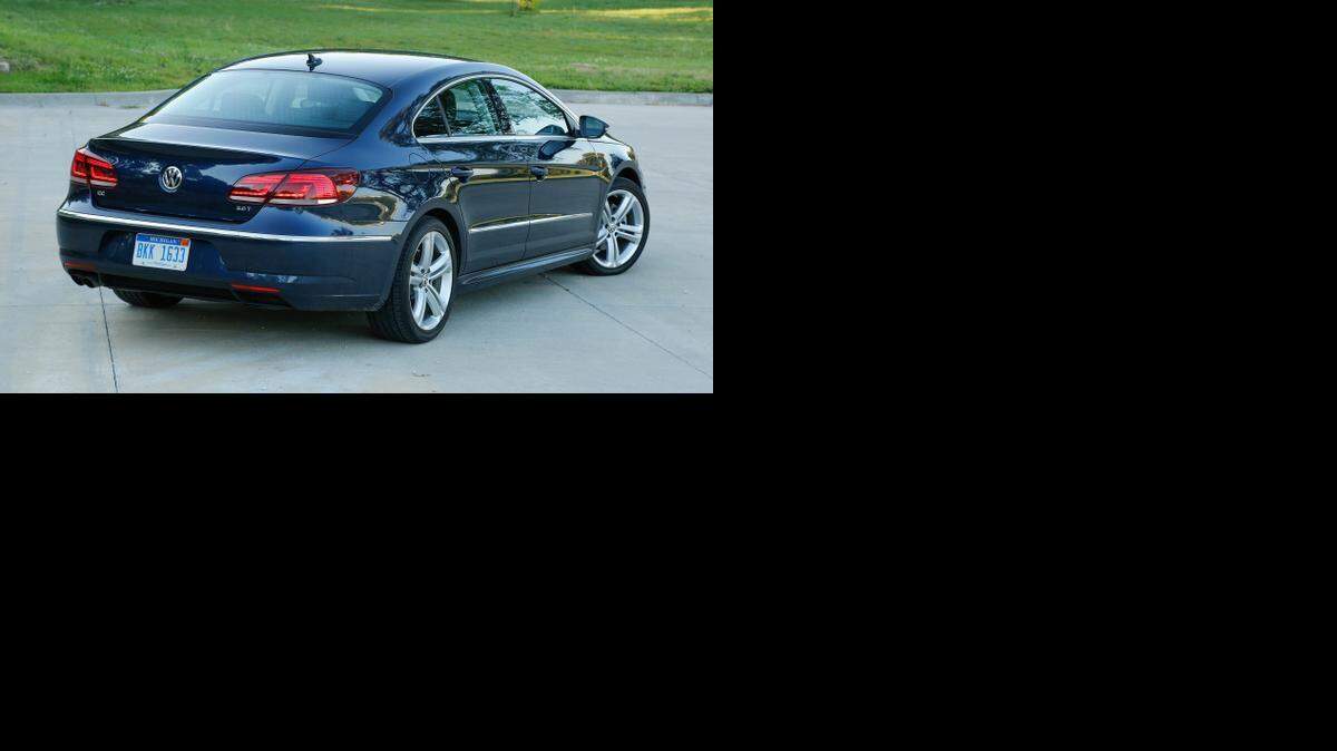 
All CC models are equipped with a relatively firm suspension and electromechanical power steering. The front suspension has McPherson struts, coil springs and self-leveling shock absorbers. The rear suspension is a fully independent, four-link design.
