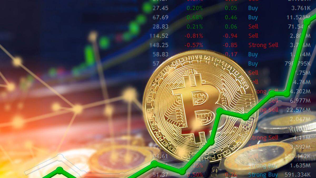 Bitcoin currency and dollar