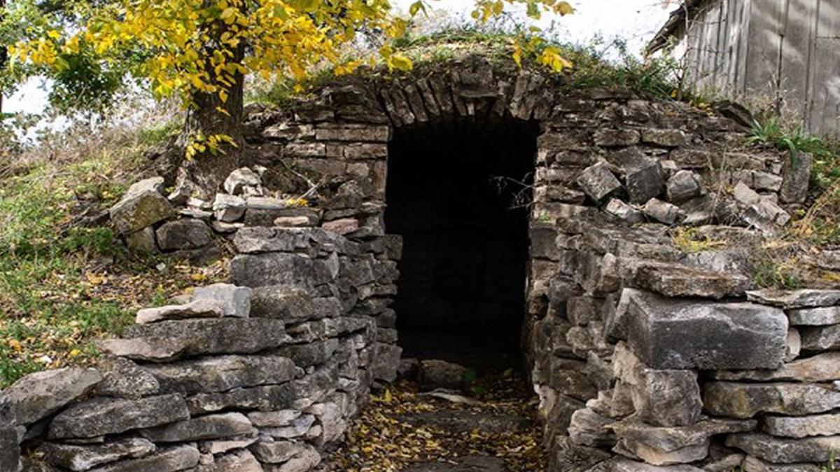 The Flint Hills has the highest concentration in the world of vaulted stone cellars, built in the mid-to-late 1800s by settlers for storage and shelter. They were built using abundant local limestone and old-world masonry skills.