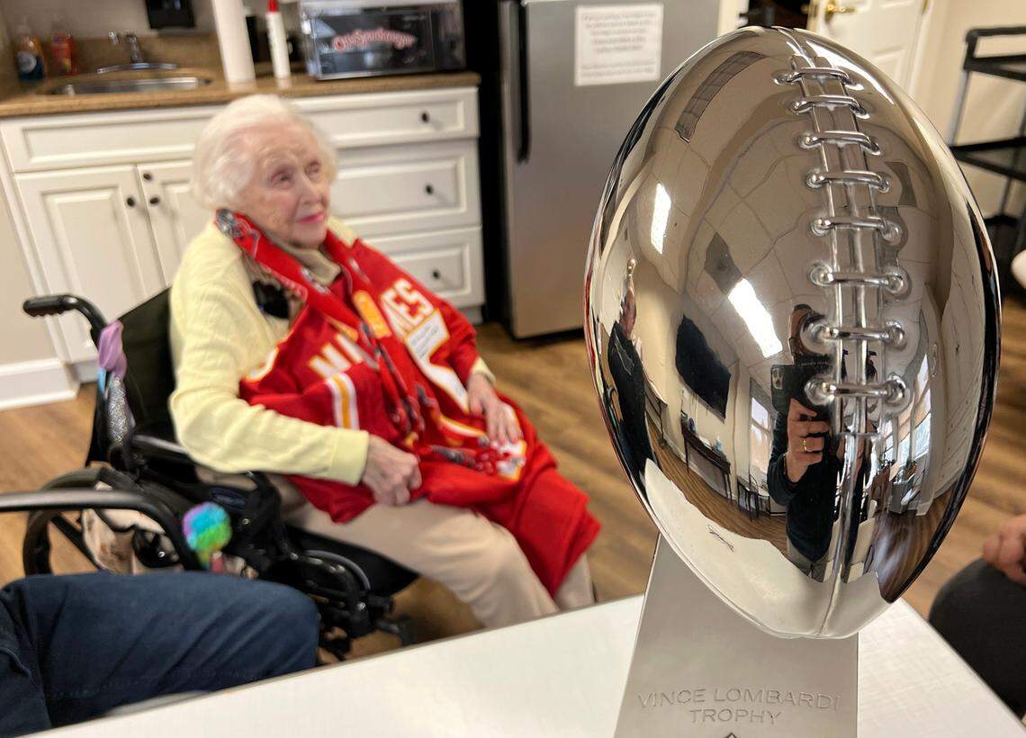 Mary Ellen Purucker, 104, received a replica of the Vince Lombardi Trophy as a gift after the Kansas City Chiefs won the Super Bowl in 2020.