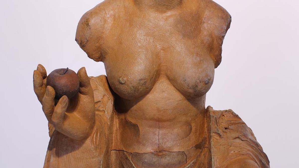 “Apple,” by Qin Jigang is part of the “SunSet/Sunrise” exhibit at Weinberger Fine Art, 114 Southwest Blvd. The works are from the Studio Nong International Sculpture Collective.