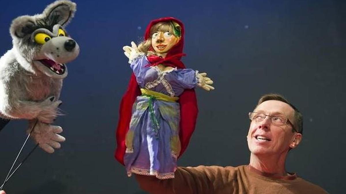 Paul Mesner (right) will receive a lifetime achievement award Thursday from ArtsKC-Regional Arts Council at the organization’s annual awards luncheon. Mesner, founder of Mesner Puppets, is retiring as artistic director. Mike Horner (left) is succeeding him at the Kansas City puppet company.