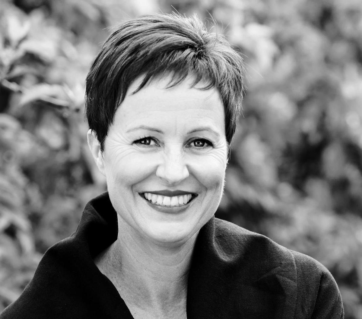 Author Heather Rose