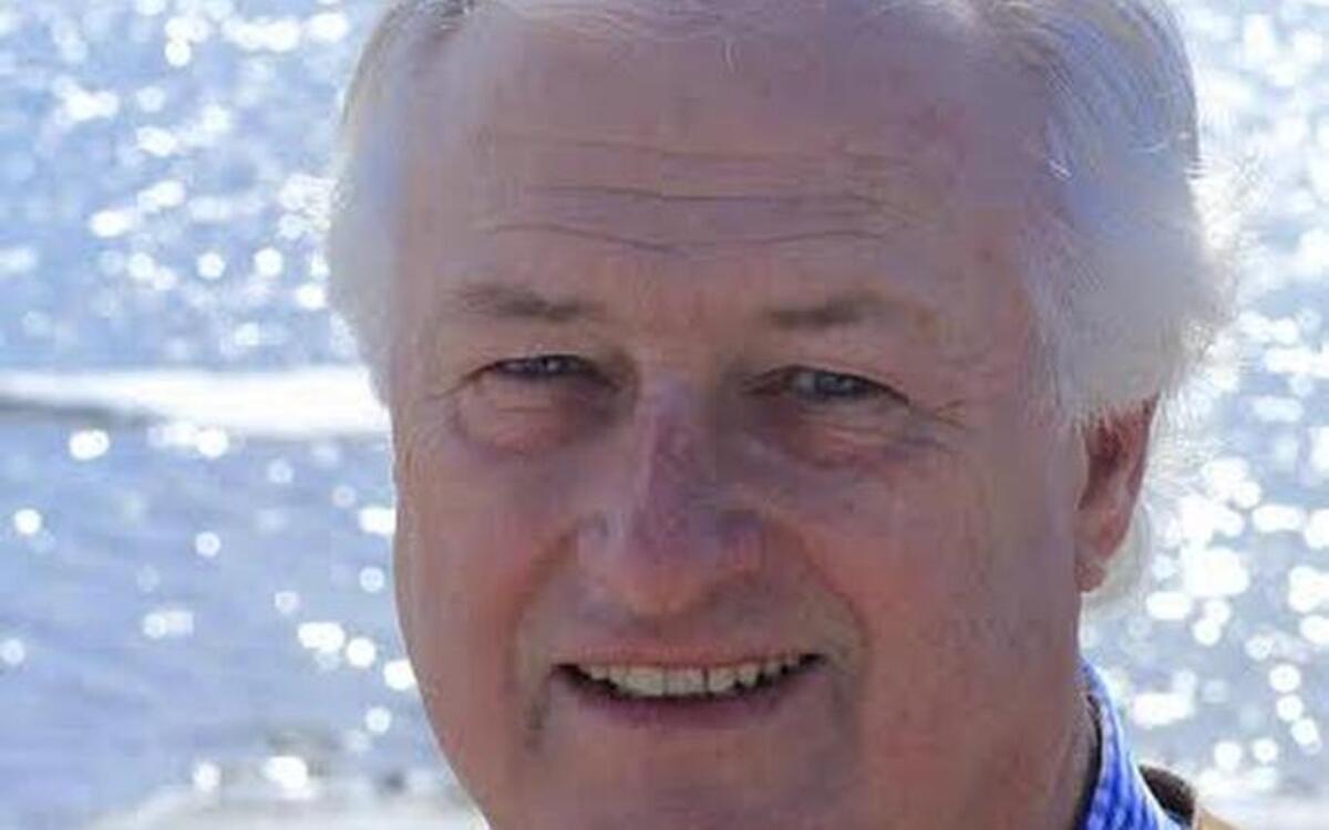 
Author Rinker Buck
