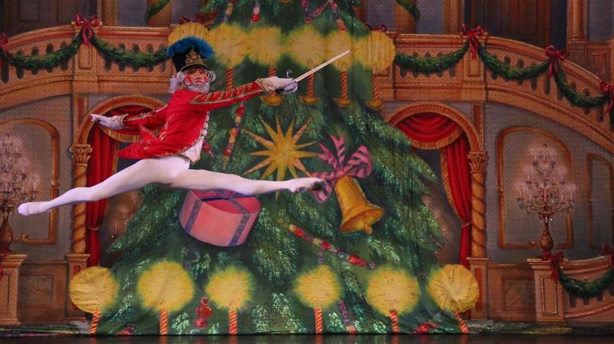 The Moscow Ballet will present the “Great Russian Nutcracker” on Saturday, Nov. 26, at Arvest Bank Theatre at the Midland.