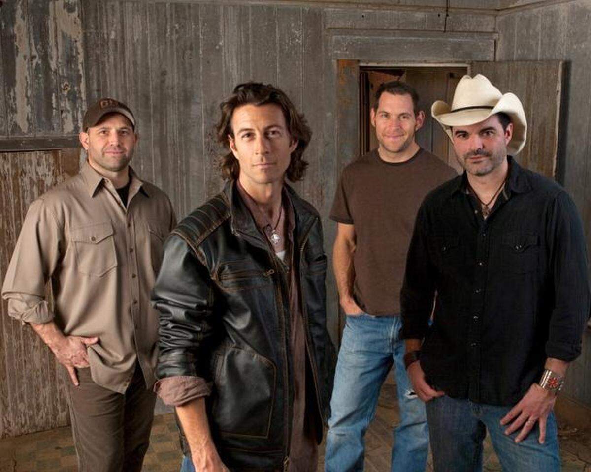 Roger Clyne and the Peacemakers will play April 26 at Knuckleheads.
