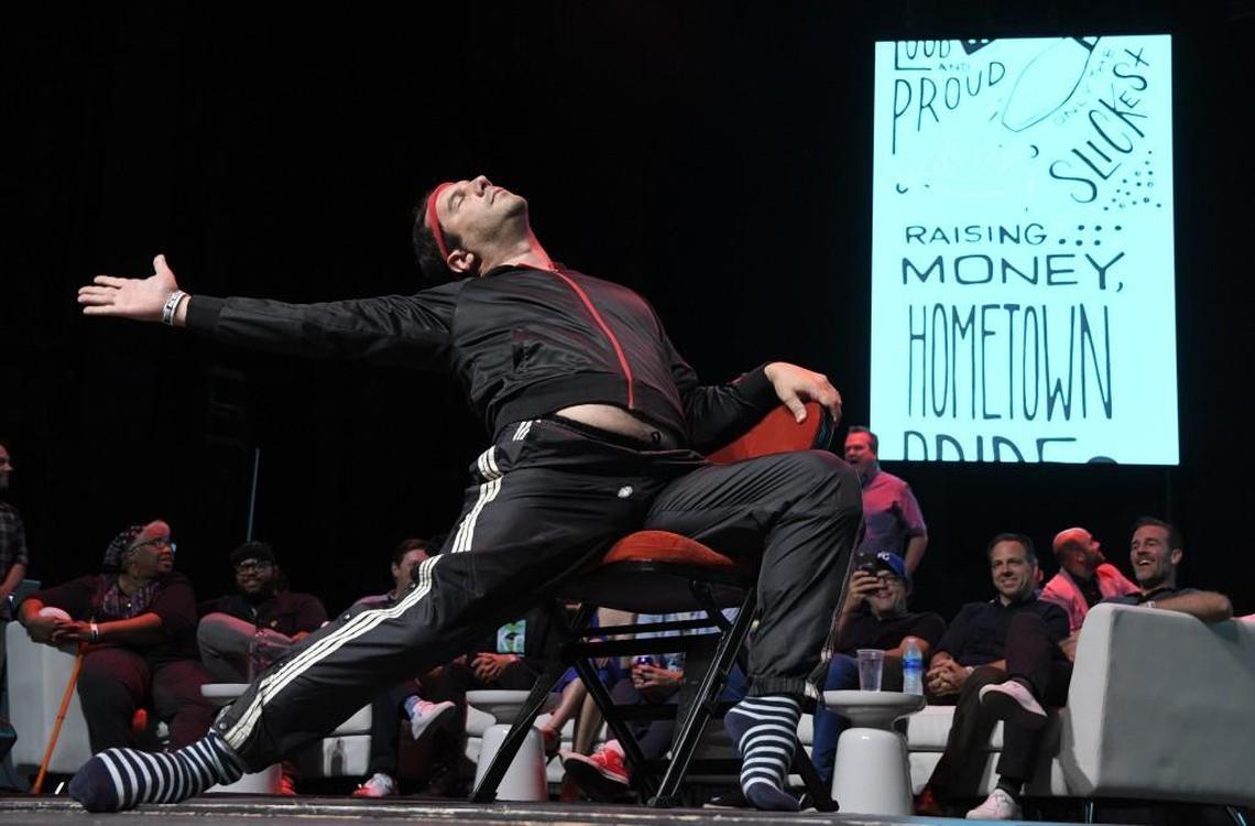 “What a Feeling” indeed: Comedian Seth Herzog showed off his “Flashdance” moves at a Big Slick Celebrity Weekend auction.