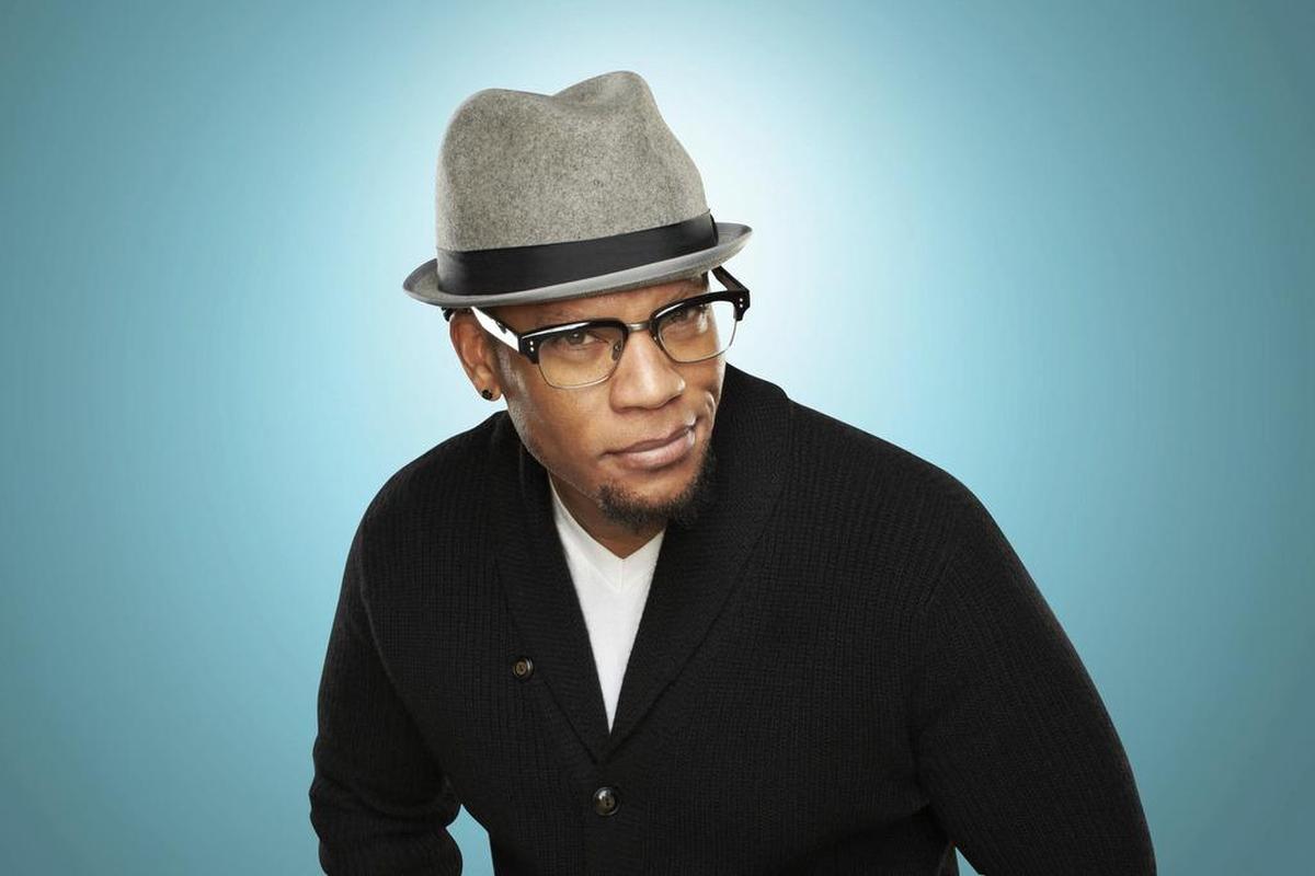 D.L. Hughley has won a Peabody Award.