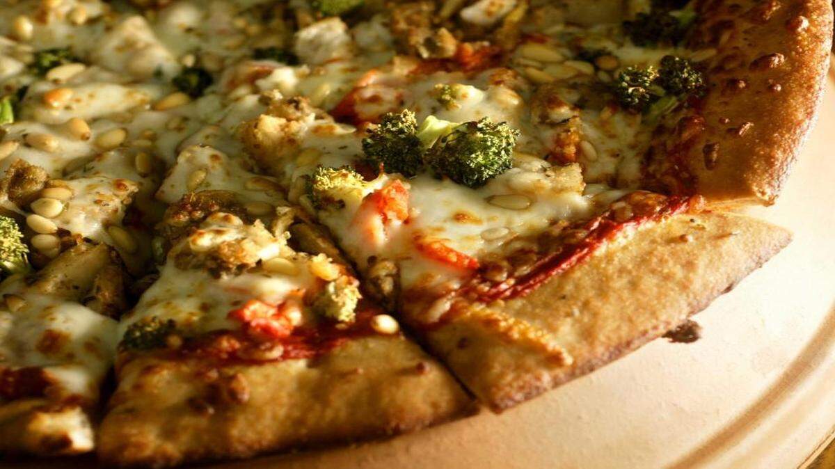 Waldo Pizza, 7433 Broadway, is expanding again.