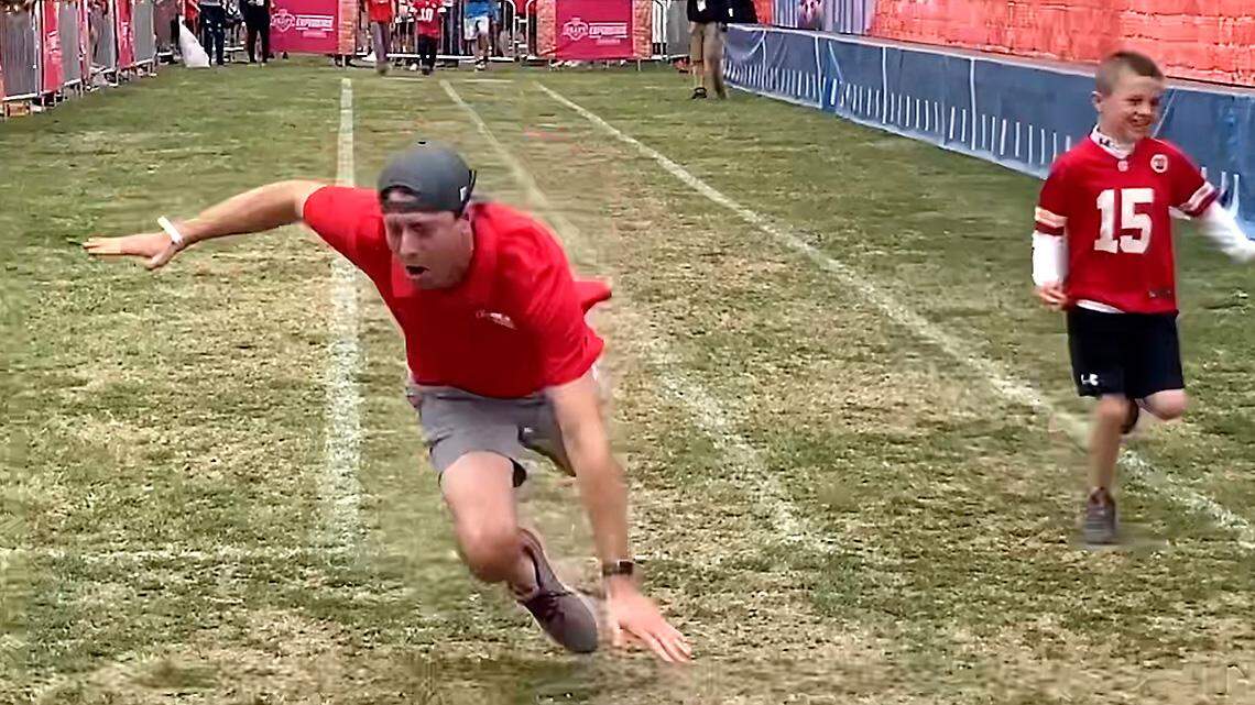40-yard oops! Watch fans stumble and face-plant through NFL Draft challenge in KC