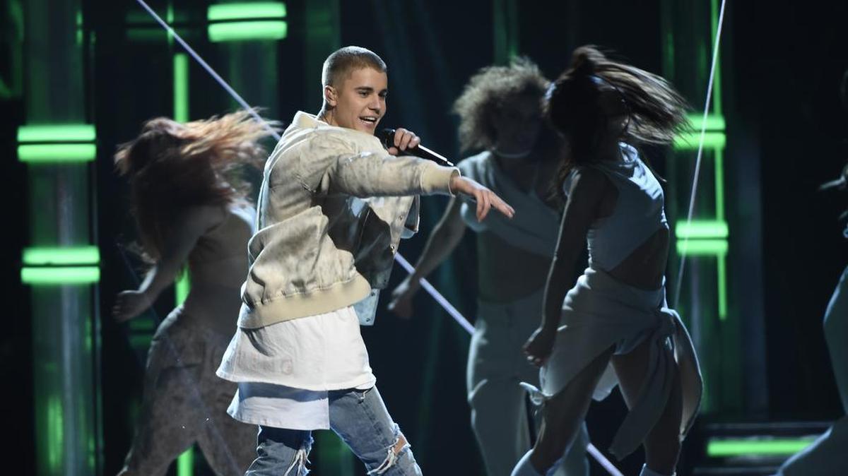 Justin Bieber, performing at the Billboard Music Awardsin 2016, comes to the Sprint Center July 6.