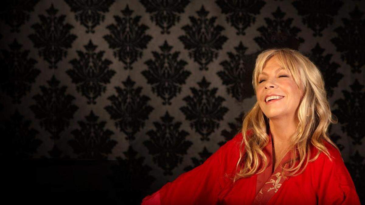 Rickie Lee Jones’ latest album, “Lonely People,” has a pair of Kansas City connections.