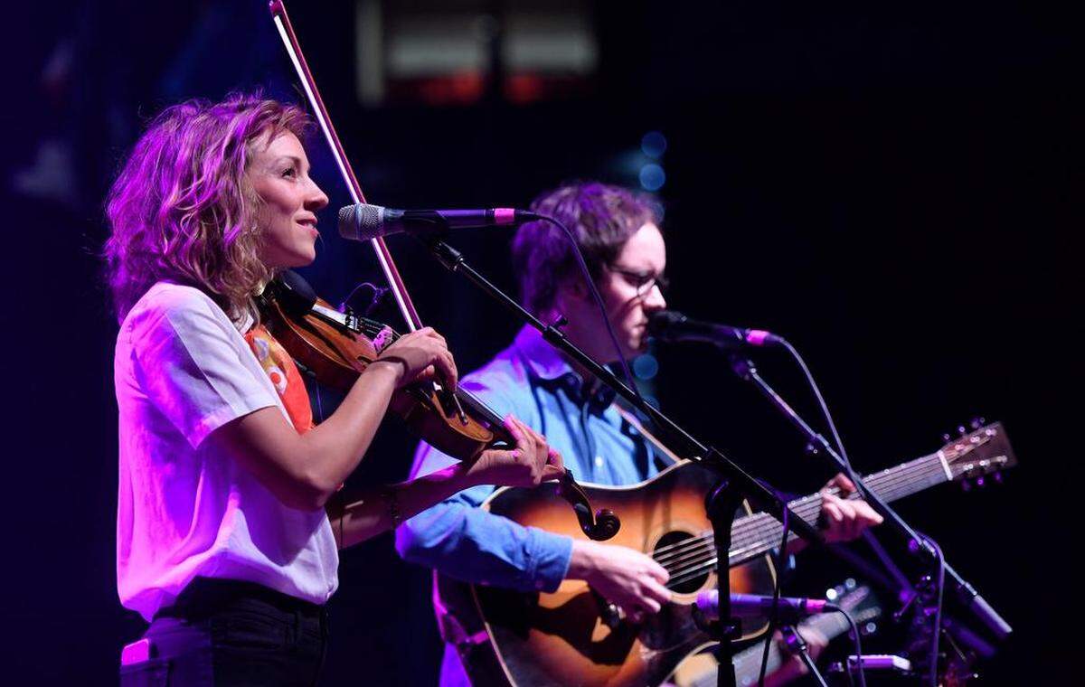 Emily Frantz and Andrew Marlin of Mandolin Orange.