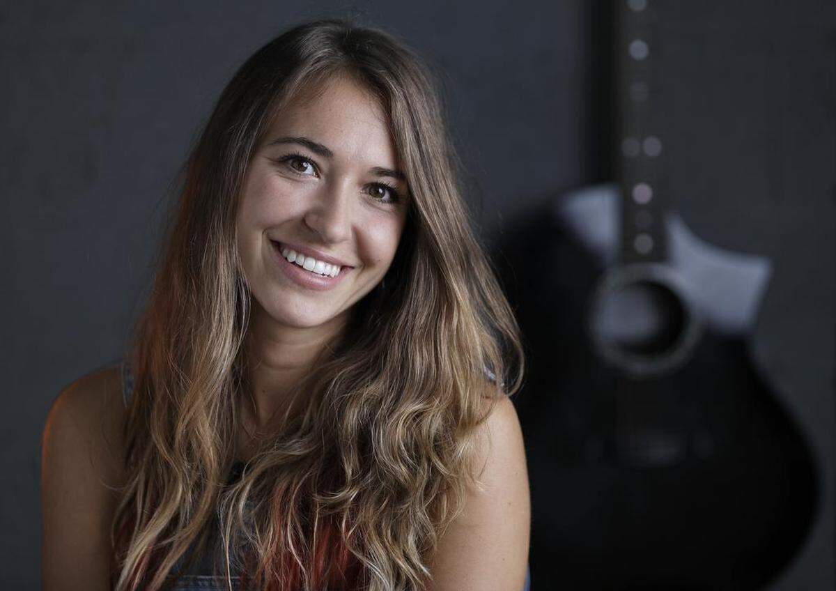 Contemporary Christian singer and songwriter Lauren Daigle is from Louisiana.
