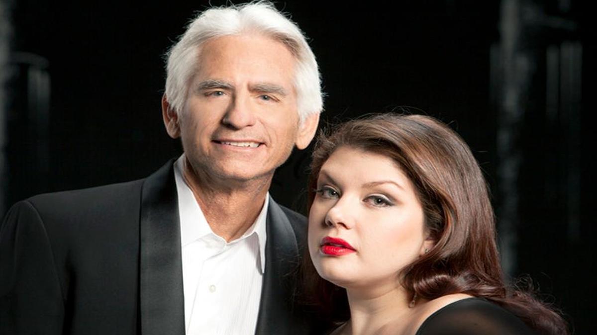 Pianist David Benoit and singer Jane Monheit star in “A Christmas Tribute to Charlie Brown.” It’s Friday night at the Folly Theater, 300 W. 12th St.