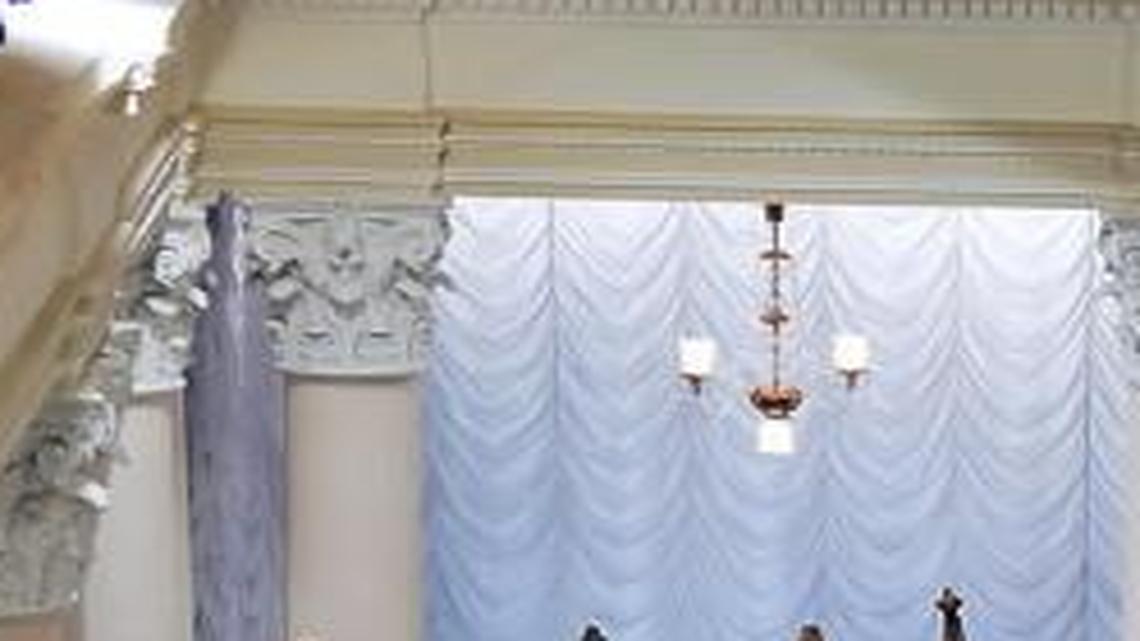 The National Symphony Orchestra of Ukraine conducted by Volodymyr Sirenko will perform an overture by Giuseppe Verdi and the Symphony No. 9 “From the New World” by Antonin Dvorak.