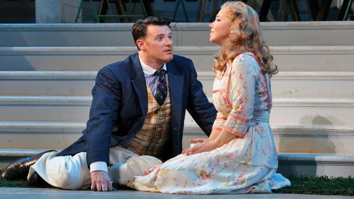 Norman Reinhardt and Susannah Biller star in Lyric Opera’s “The Elixir of Love.”