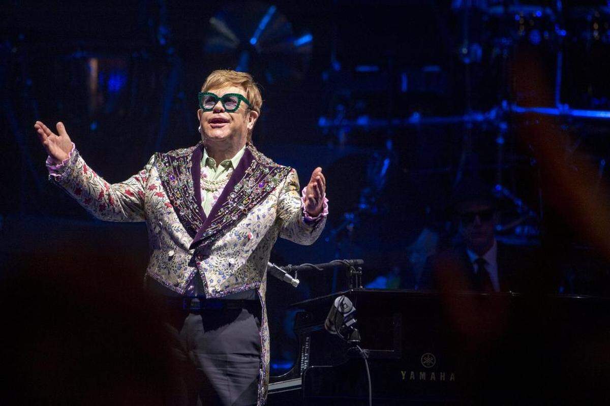 Elton John says he’s on his final tour.