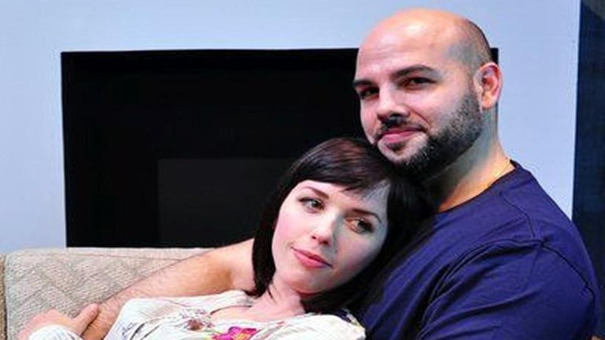 Amir Kapoor (Alexander Salamat), a Pakistani-American lawyer, and his wife, Emily (Molly Denninghoff), host a dinner party that quickly goes wrong.