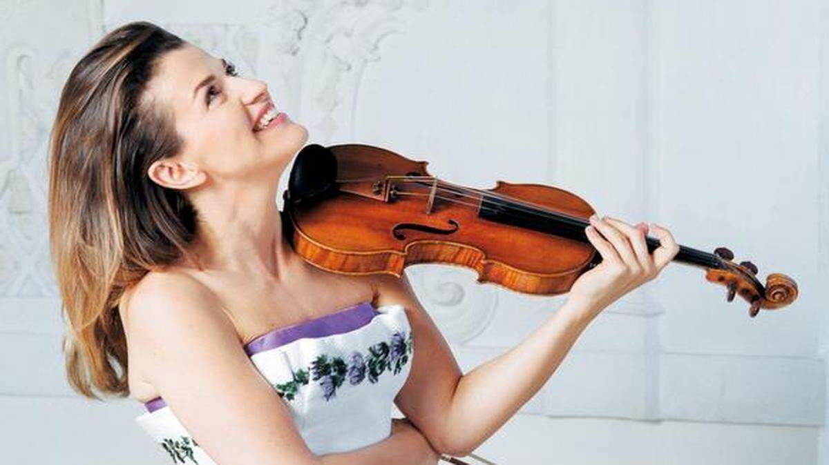 
Anne-Sophie Mutter will perform Nov. 16 as part of the Harriman-Jewell Series.


