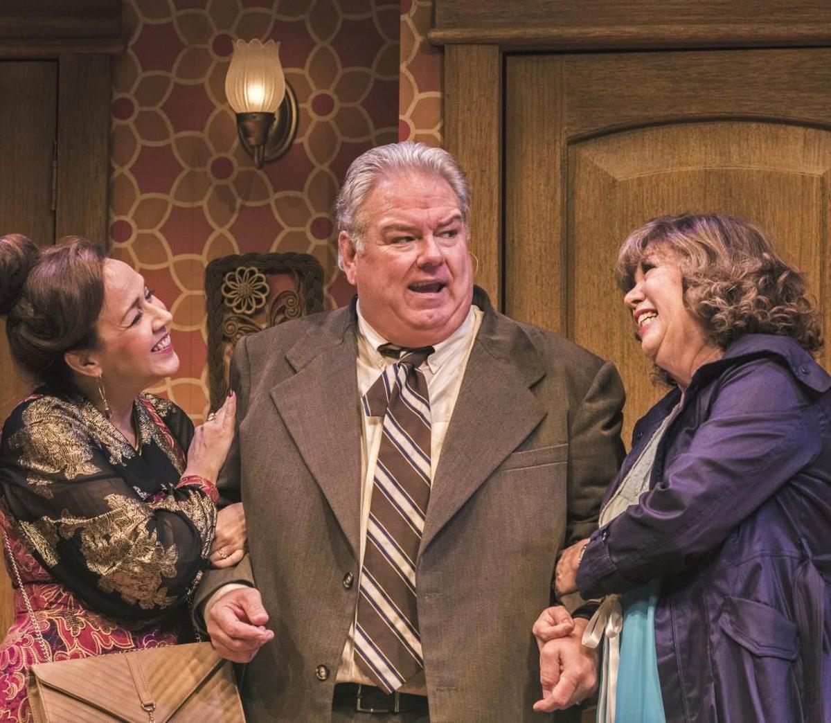 Jim O’Heir of “Parks & Recreation” starred with Cathy Barnett, left, and Debra Bluford in “Funny Money” at New Theatre Restaurant.
