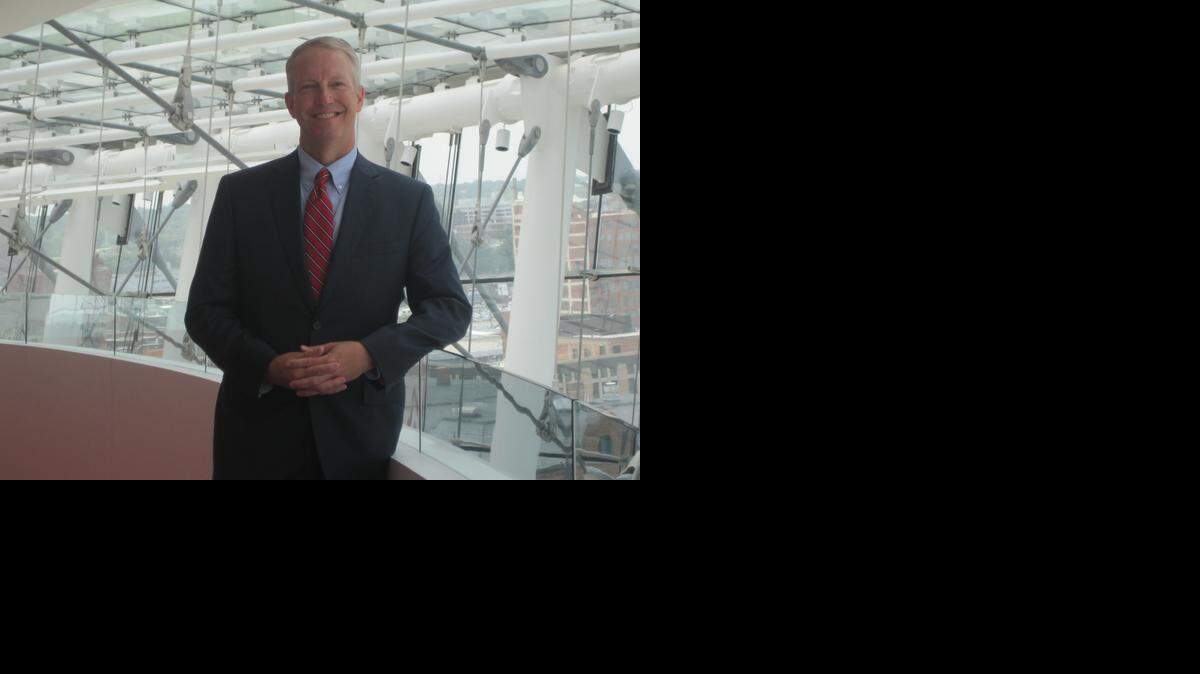 
Since March 2012, Paul Schofer has served as the Kauffman Center’s vice president of operations and chief financial officer. 
