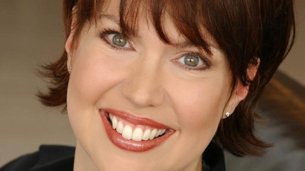 Valerie Fagan will perform in Starlight Indoors’ production of “Forbidden Broadway,” a musical parody of Broadway shows.
