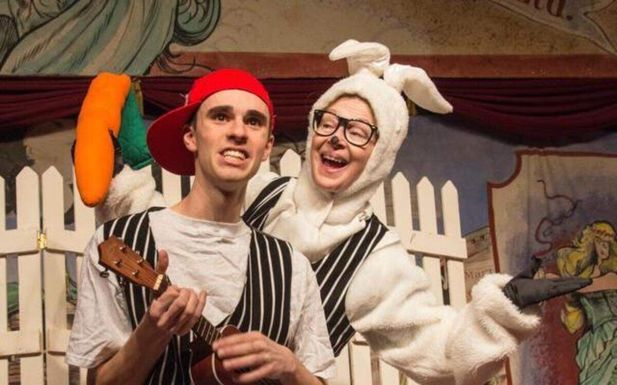 
Garrett Myers and Jeanne Beechwood rehearsed for “Practically Perfect Peter” 
