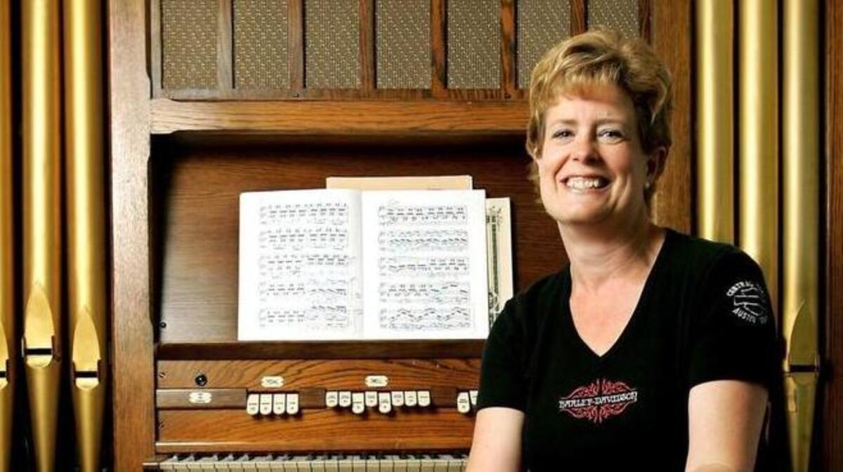 Jan Kraybill will be among the local hosts for the American Guild of Organists’ convention.