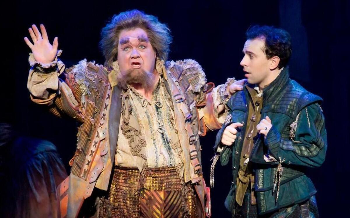 That Shakespeare can be so annoying. In “Something Rotten!” at Starlight Theatre, 16th-century brothers set out to create the first musical to overshadow the Bard.