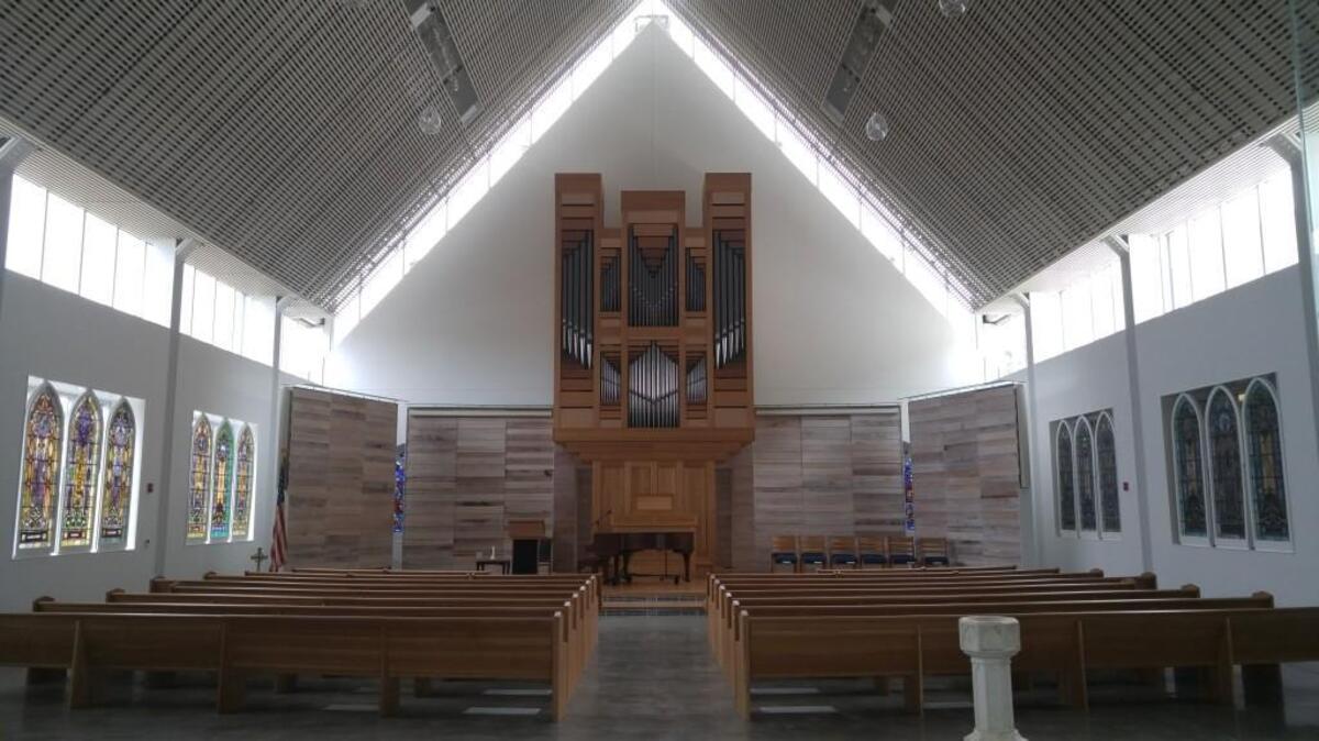 Westport Presbyterian was rebuilt after a fire in December 2011. The Martin Pasi console was installed so that the organist is facing the congregation.