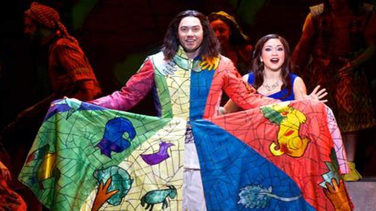 Ace Young and Diana DeGarmo star in the touring production of “Joseph and the Amazing Technicolor Dreamcoat,” which comes to Starlight on Tuesday.