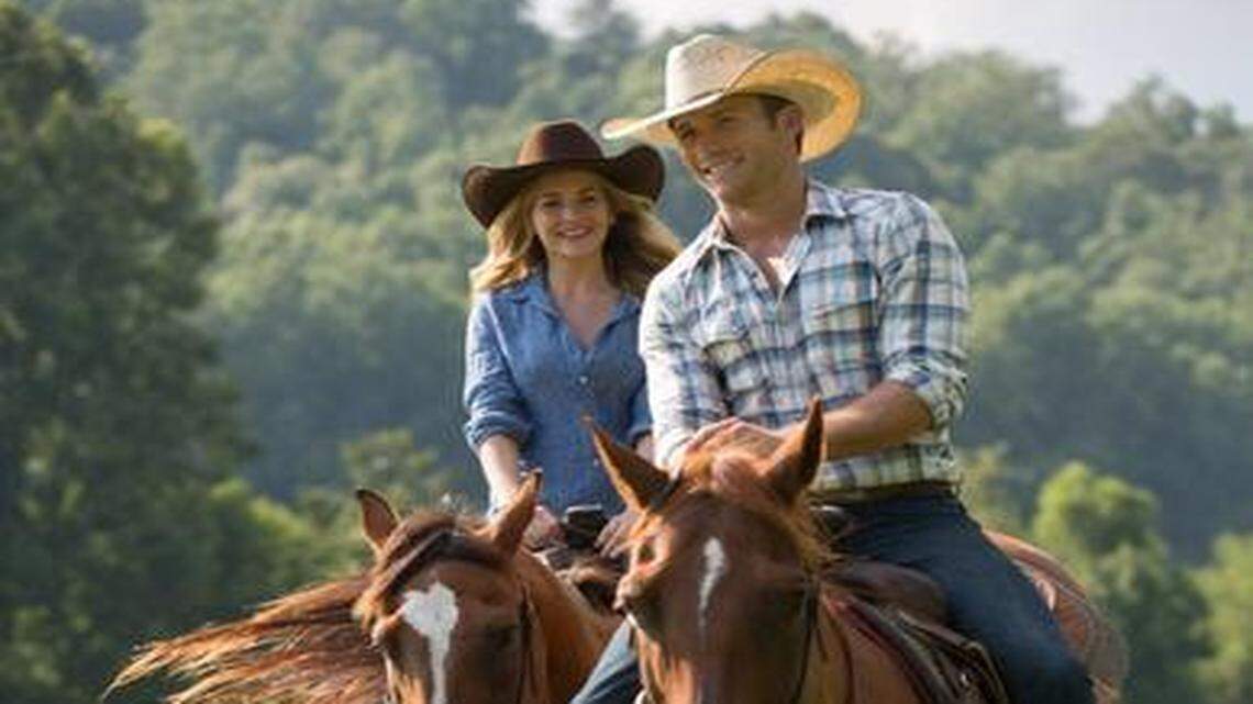 
Sophia (Britt Robertson) is about to move to New York, but then she meets Luke (Scott Eastwood), a former champion bull rider looking to make a comeback.
