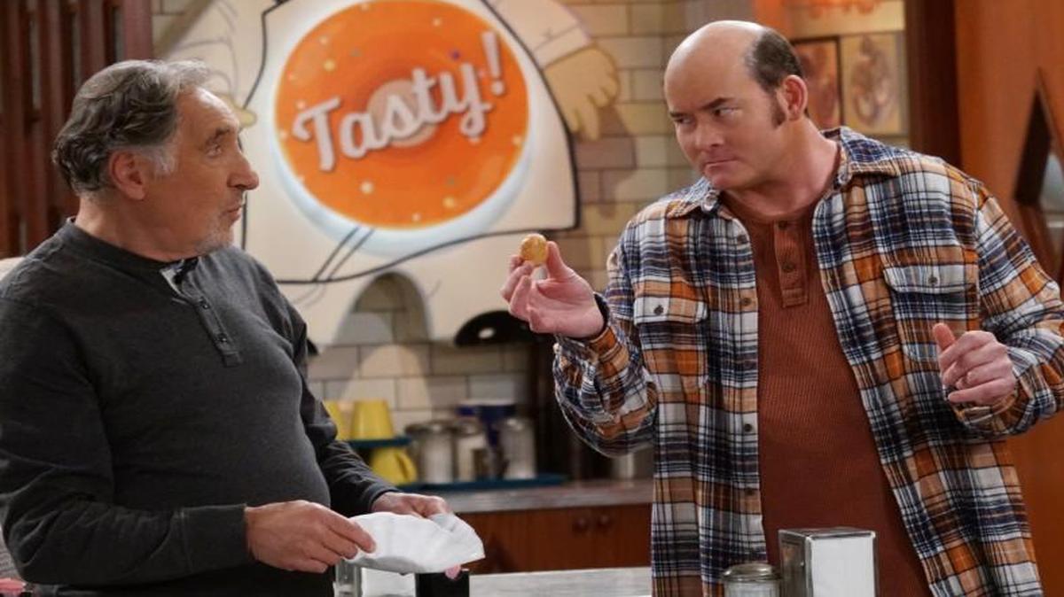 Judd Hirsch (left) plays the owner of a Chicago doughnut shop and David Koechner is his most faithful — and oddest — customer in “Superior Donuts.”