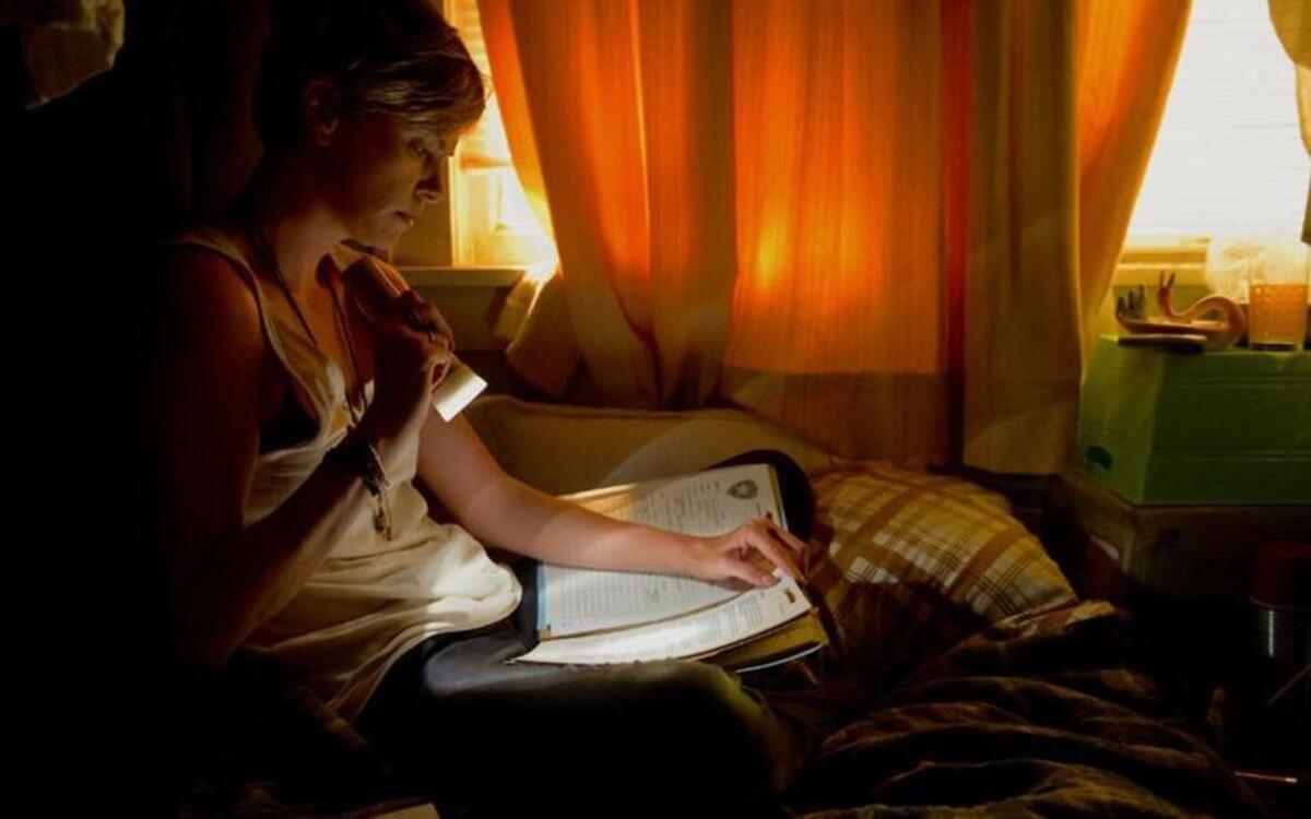 
Libby (Charlize Theron) must revisit her Kansas family’s traumatic past.
