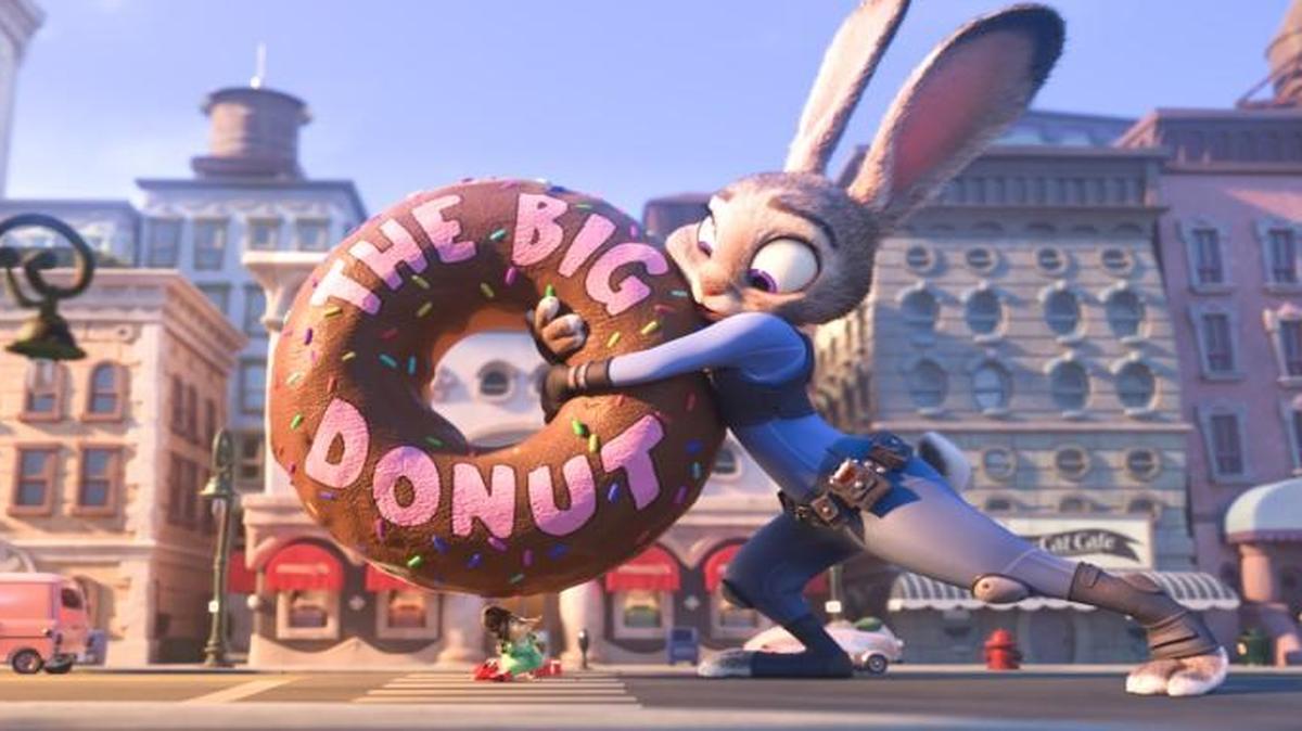 Country bunny Judy Hopps (voiced by Ginnifer Goodwin) has to get used to the big city.