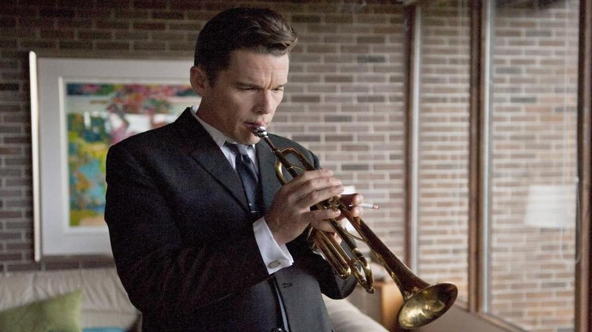 Ethan Hawke plays jazz musician Chet Baker in “Born to Be Blue.”