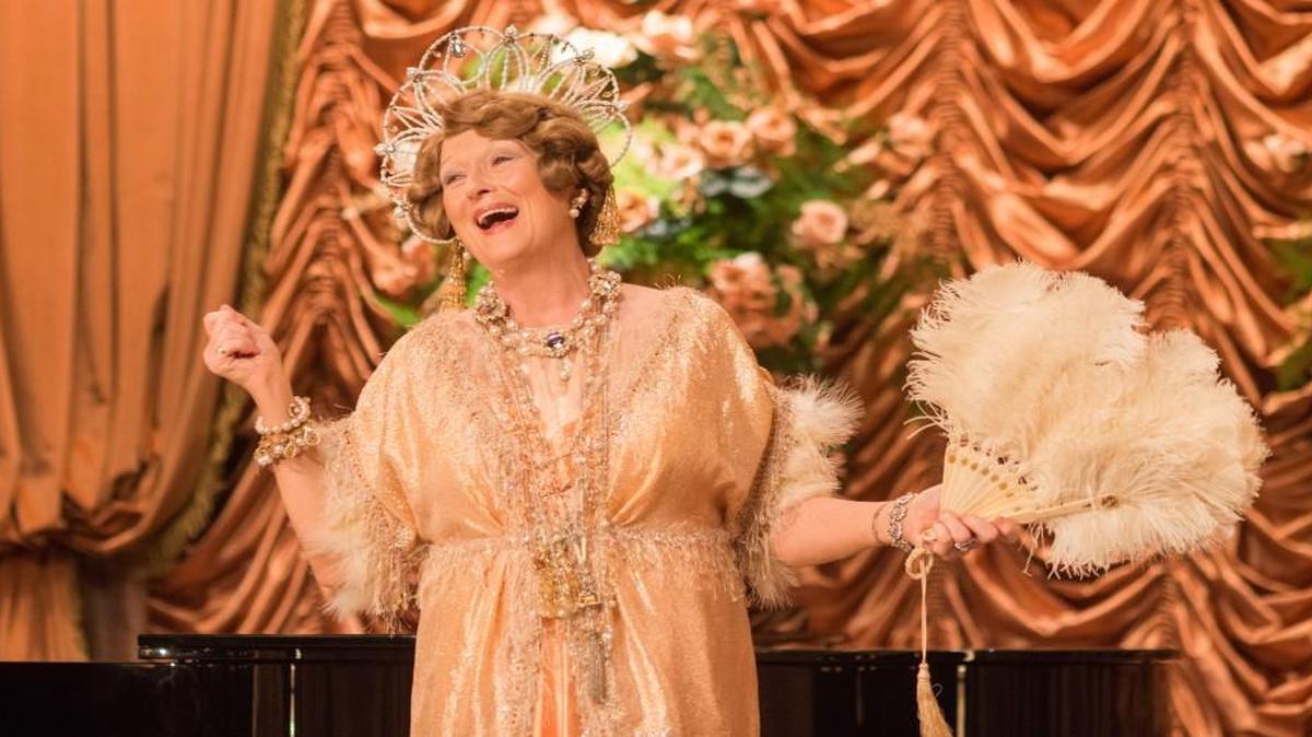 In the 1940s, New York heiress Florence Foster Jenkins (Meryl Streep) believed herself to be a great soprano. She was wrong.