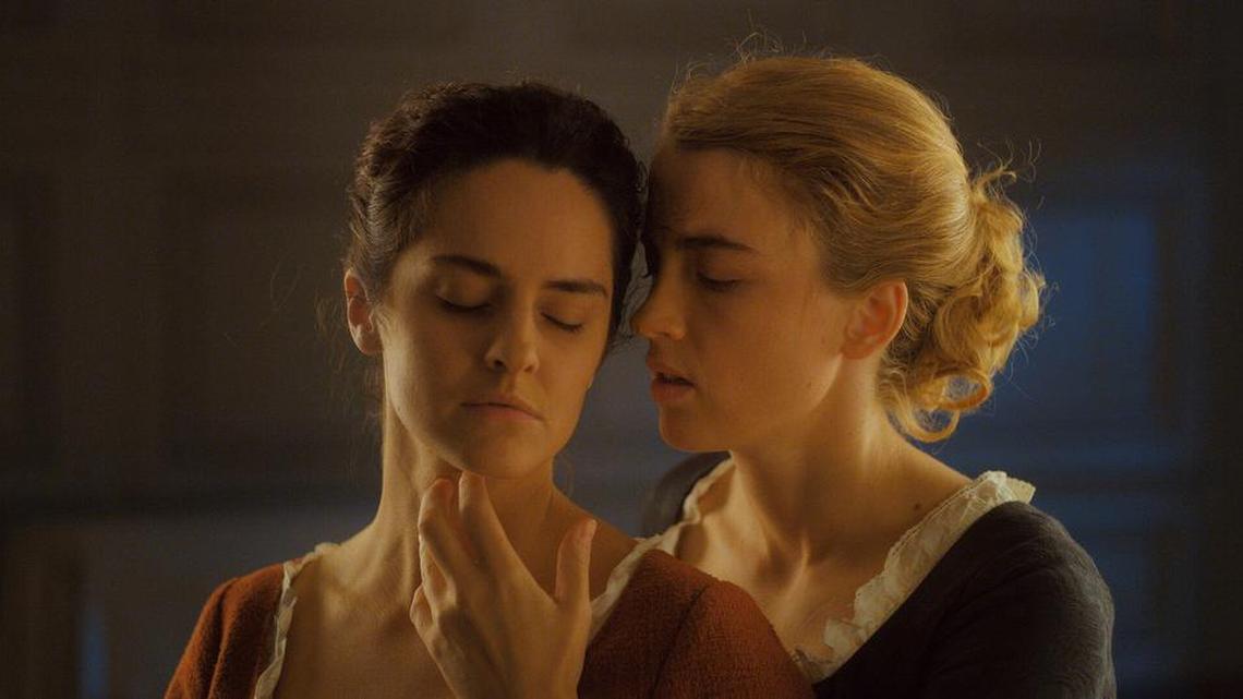 In “Portrait of a Lady on Fire,” Adele Haenel and Noemie Merlant have a forbidden passion in 1700s France.