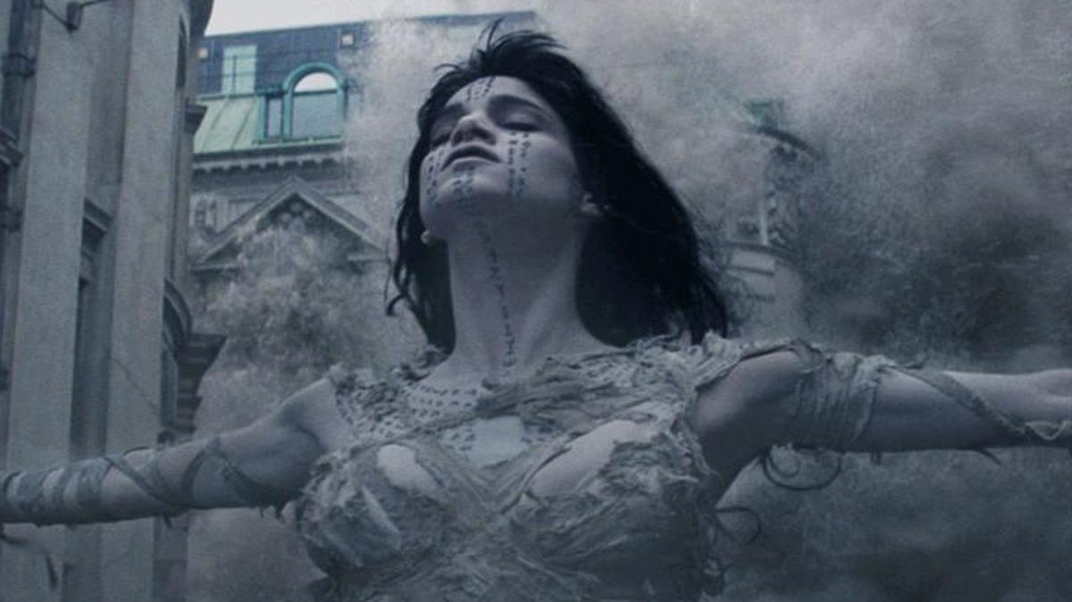Sofia Boutella is “The Mummy.”