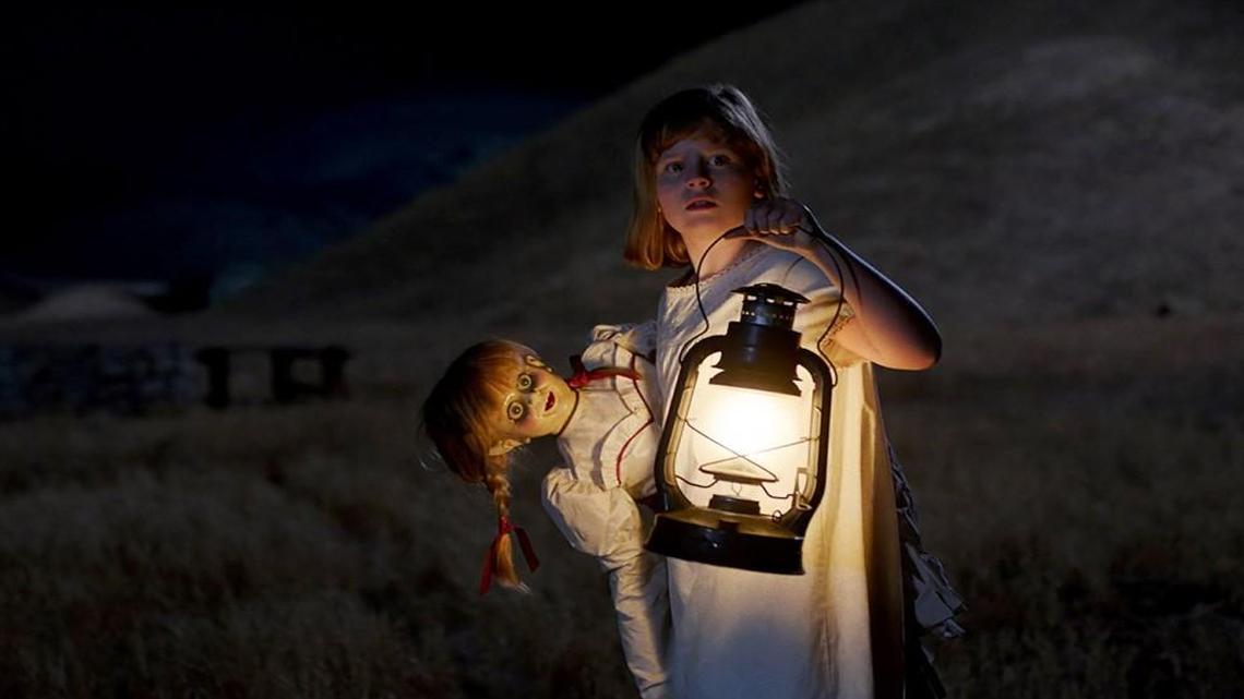 Linda (Lulu Wilson) discovers why that doll looks so creepy.