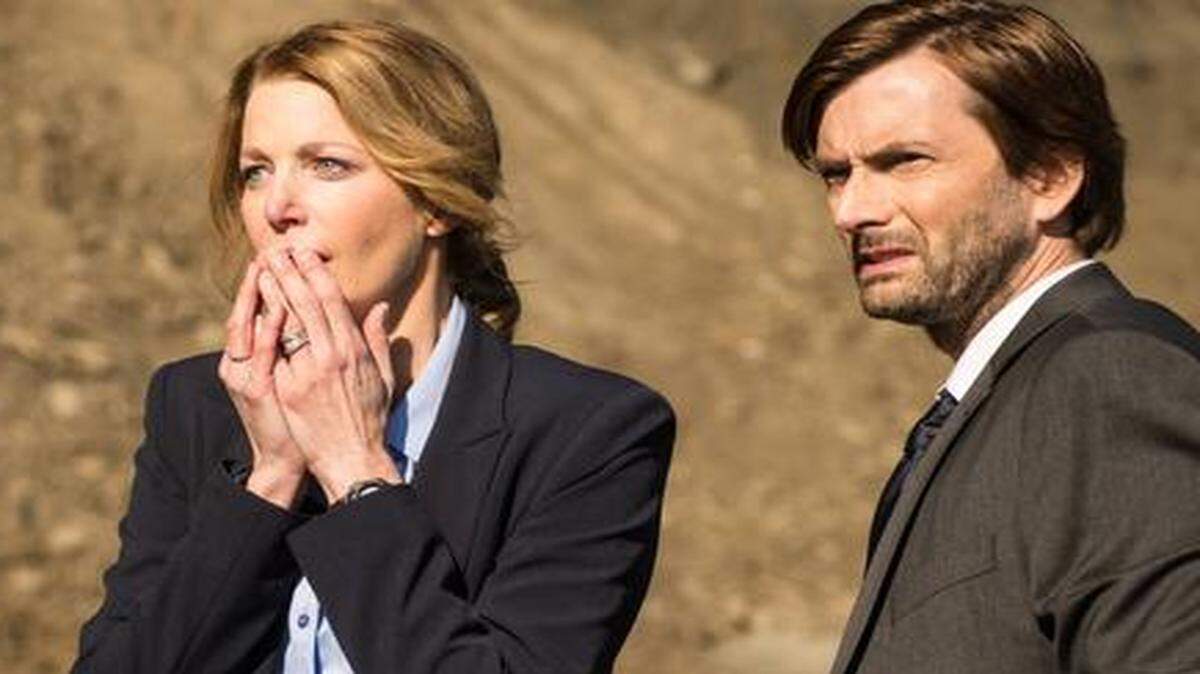 
Anna Gunn and David Tennant show off their acting skills as detectives at the scene of a heartbreaking crime in the series premiere of “Gracepoint.” 
