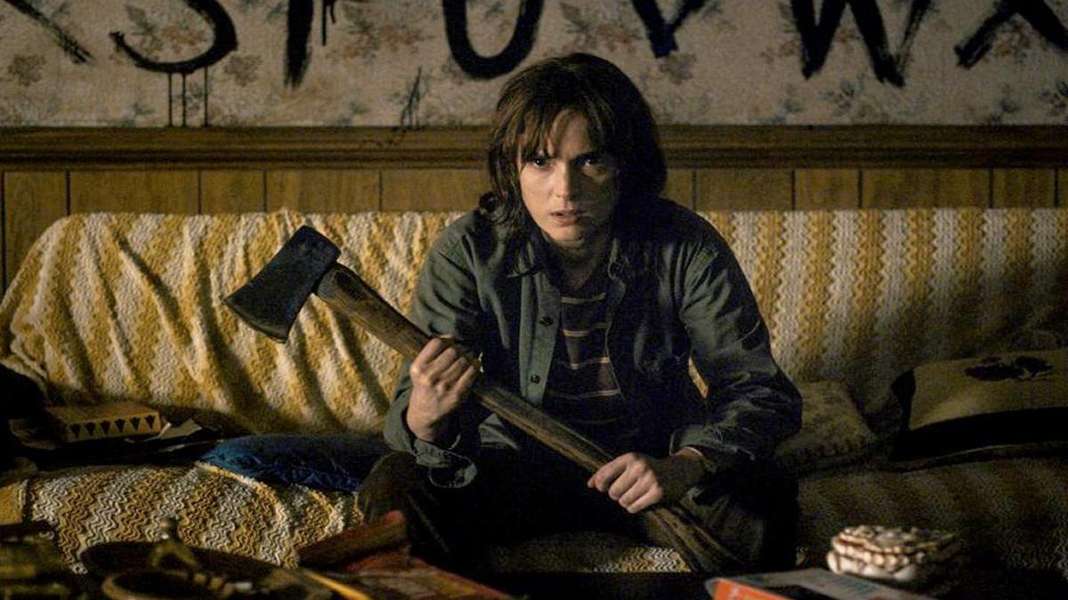 So many ’80s references — including Winona Ryder as a perfect frantic mother — make Netflix’s “Stranger Things” this summer’s blockbuster.