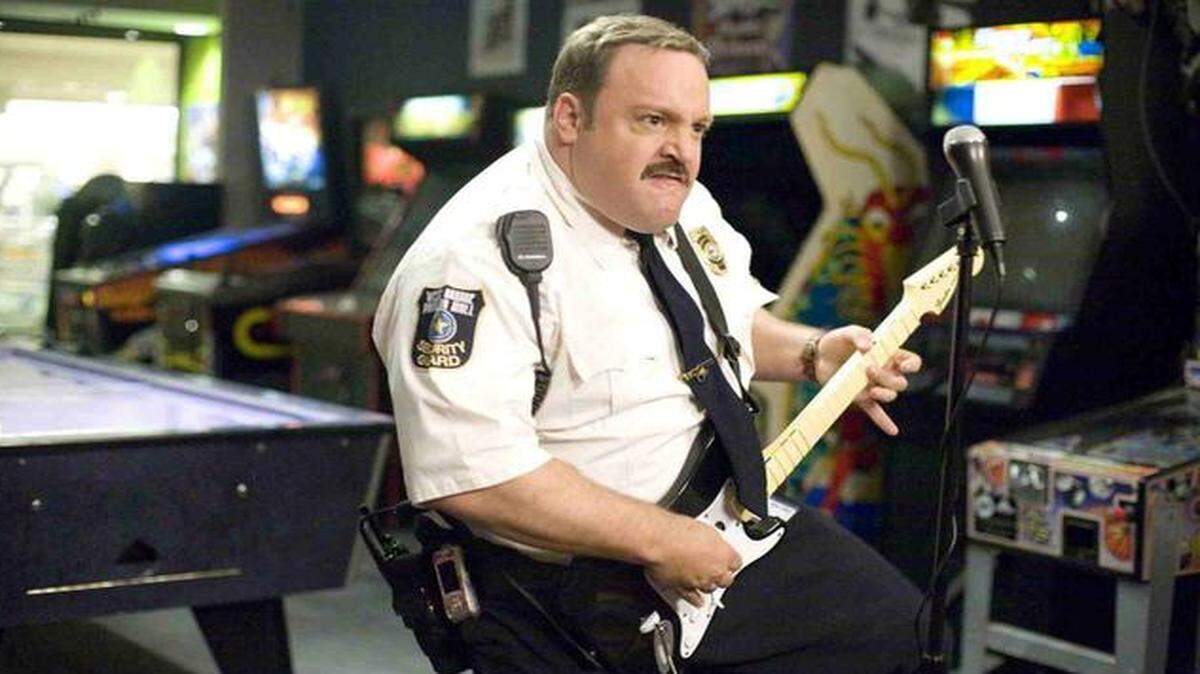 
Paul Blart (Kevin James) thinks he has skills.
