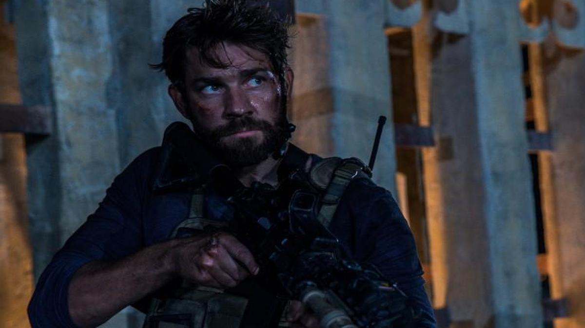 The story of the attack on a U.S. compound in Libya is told through the eyes of one of the armed American operatives (John Krasinski).