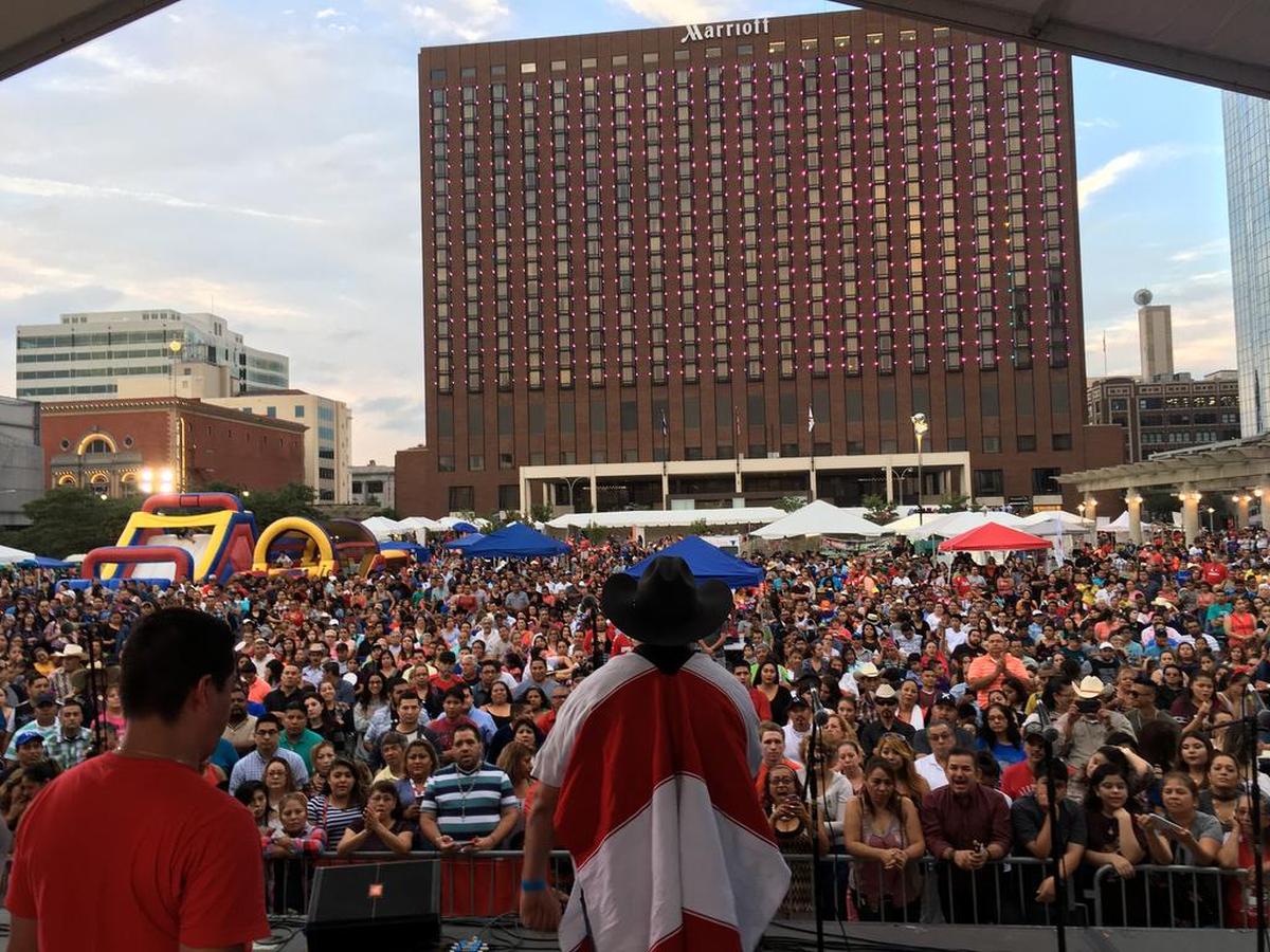 Fiesta Hispana is one of the Midwest’s largest celebrations of Hispanic events.