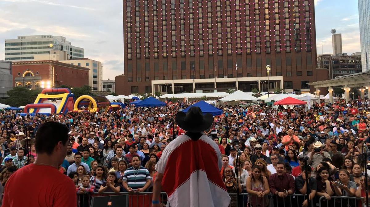Fiesta Hispana is one of the Midwest’s largest celebrations of Hispanic events.