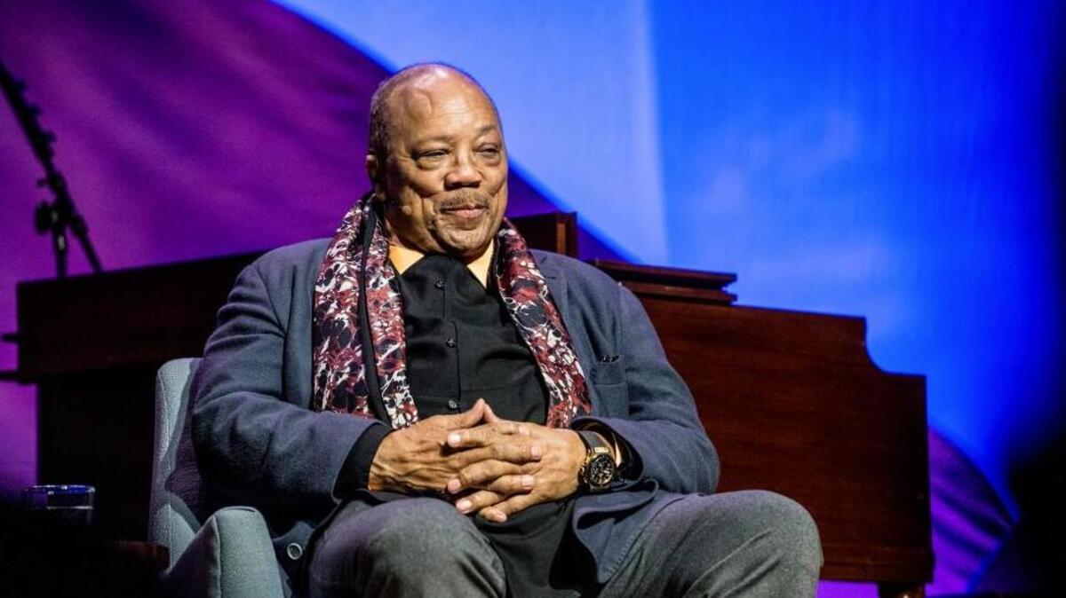 In two recent interviews, Quincy Jones has unloaded a lot of diss on some of the most memorable performers in American history.
