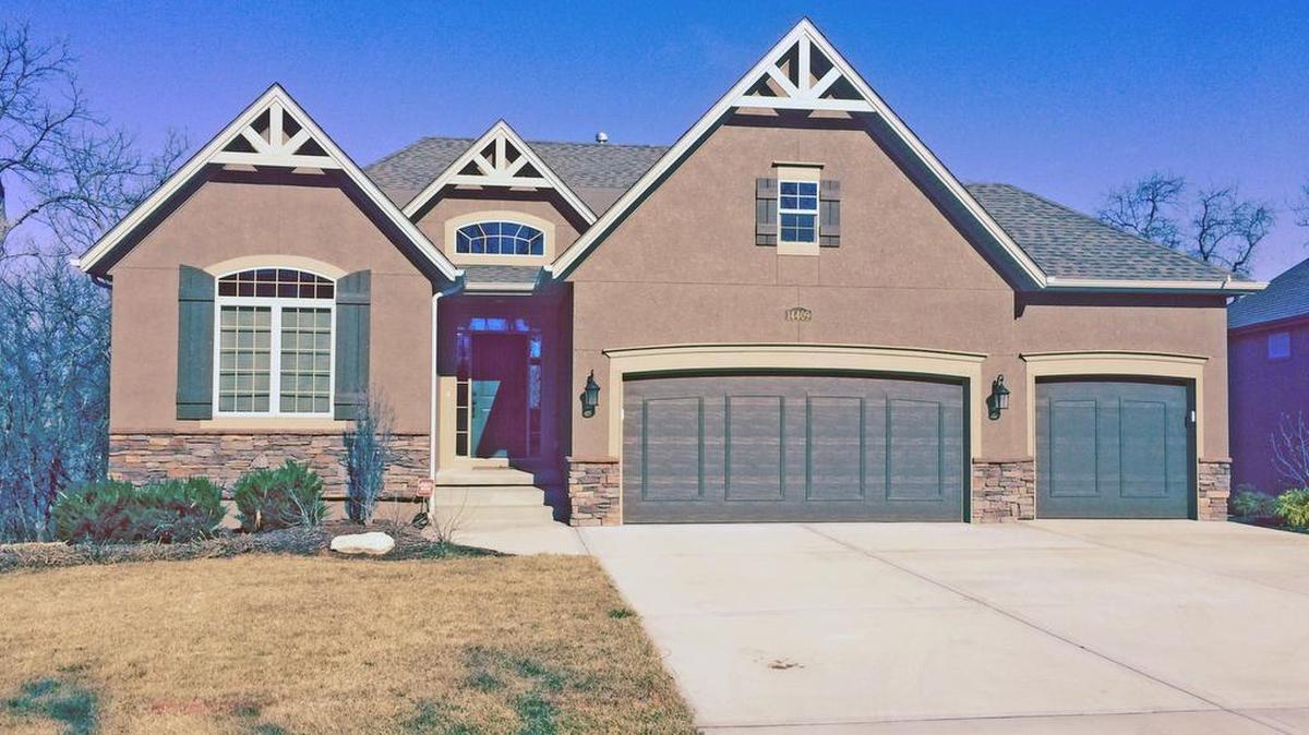 In Arbor Woods, a variety of builders and floor plans are available to fit any family’s distinctive needs. Chris George Homes has two fantastic floor plans in the works, including the Yorkshire IV and the Laurel II (shown).