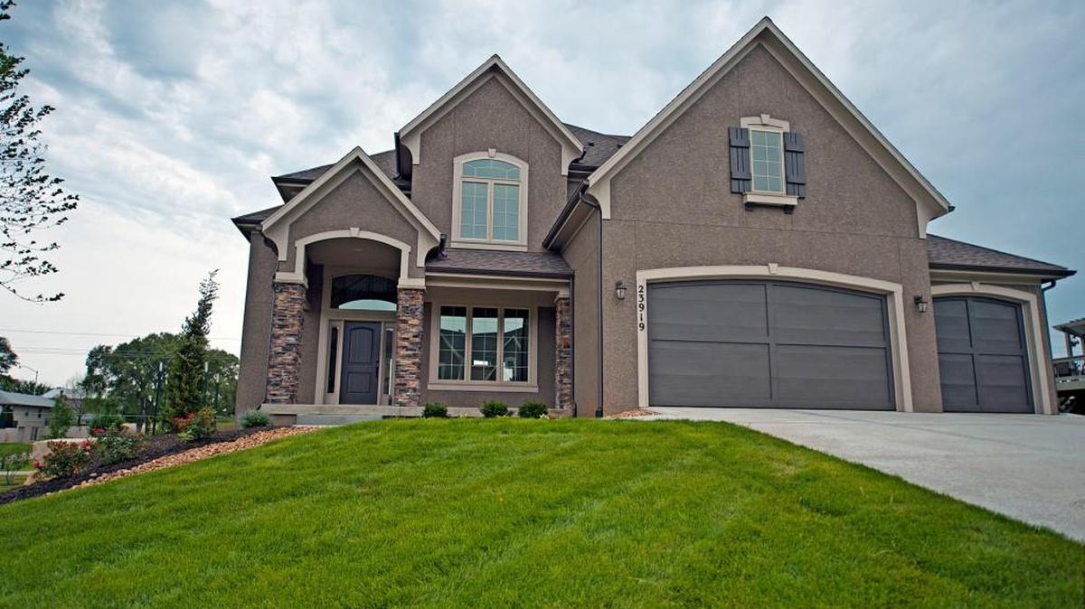If a fresh start in a friendly community in a home that fulfills all your wish-list wants is among your resolutions for the New Year, Rodrock Development has a variety of homes available for immediate move-in.
